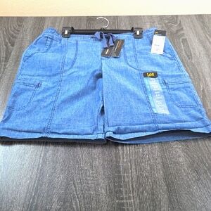 Lee Blue Light Weight Denim Color.Shorts Cargo Relaxed Mid Rise.Size 14.